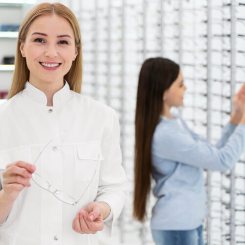 W jakich sytuacjach warto się udać do okulisty