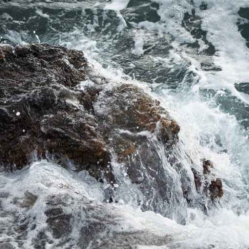 Kiedy ubezpieczenie nie pokryje szkód zalaniowych – lista wyłączeń