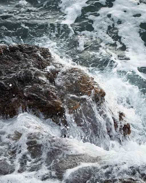 Kiedy ubezpieczenie nie pokryje szkód zalaniowych – lista wyłączeń